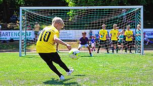 Bild : Kleine Kicker ganz groß! Unsere große Bildergalerie vom Grundschulturnier in Radolfzell – Teil 1!