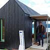 Alexander Ilg ist Architekt und Schreinermeister. Er hat das Tiny House für die Landesgartenschau in Überlingen entworfen und selbst gebaut.