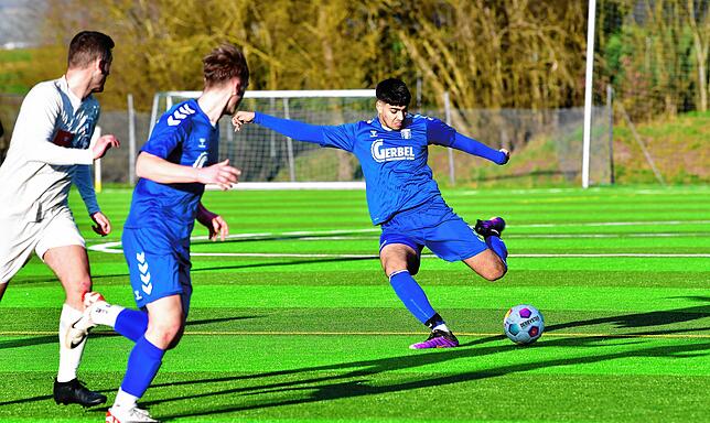 Bild 9: FC Erzingen unterliegt den SF Schliengen mit 2:4 &ndash; und wir haben Bilder!
