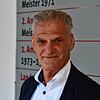 Alternativlose Entscheidung: Vorsitzender Johann Scheible vom SV 08 Laufenburg hat mit dem Vorstand nach dem Pokalspiel gegen den FSV ...