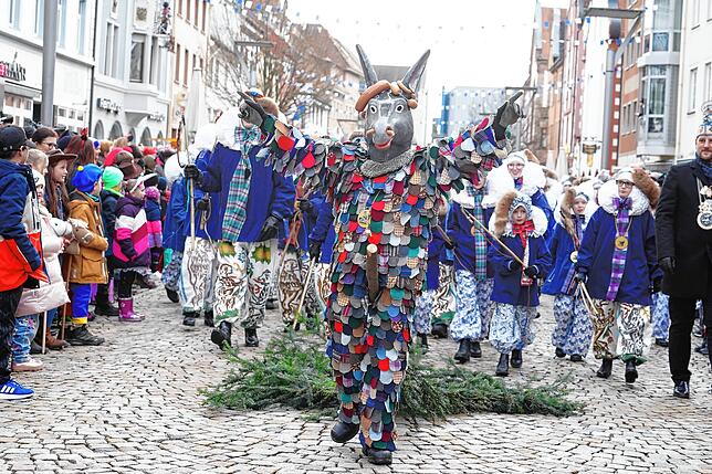 Der Butzesel und seine jungen Trieber