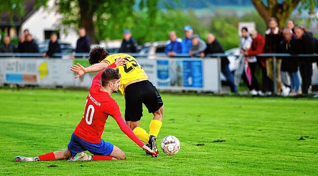 Bild 6: Die besten Bilder vom Spitzenspiel der Bezirksliga Bodensee zwischen Öhningen-Gaienhofen und Salem!