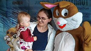 Bild : Osterfreude pur: So bunt war die Ostereiersuche im Jugend- und Kulturzentrum Klosterhof