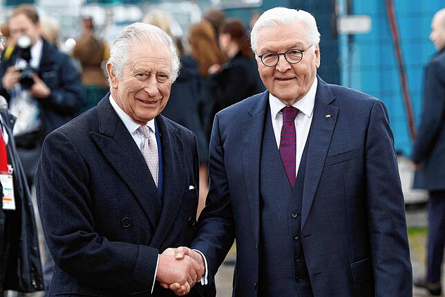 Zwei Staatsoberhäupter, die sich verstehen: König Charles III. (links) und Bundespräsident Frank-Walter Steinmeier in Hamburg.
