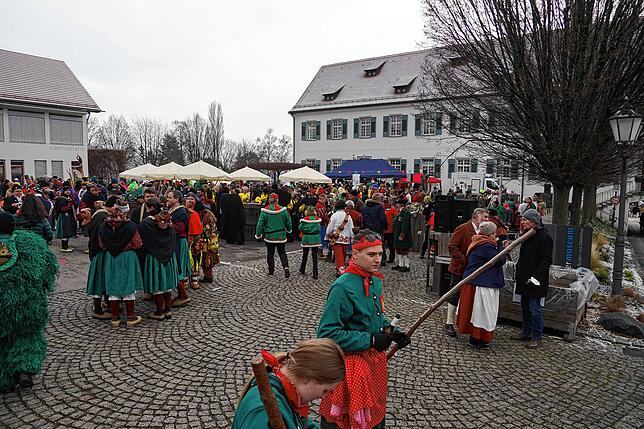 Bild 8: Die schönsten Bilder der Party in Hagnau zu &bdquo;111 Jahre Narrenzunft Eule&ldquo;