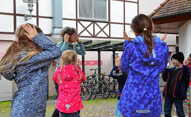 Bild 1: Spaß steht im Vordergrund bei der Kindermeile. Wir haben die schönsten Bilder von Freitag – Teil 1