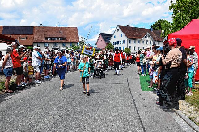 Bild 2: Beste Stimmung! Bilder zu den 54. Rosentagen Nöggenschwiel