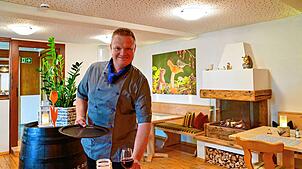 Mathias Weis ist Küchenchef und Inhaber des Thäler-Häusle. Gekocht wird beste Hausmannskost mit regionalen Zutaten.