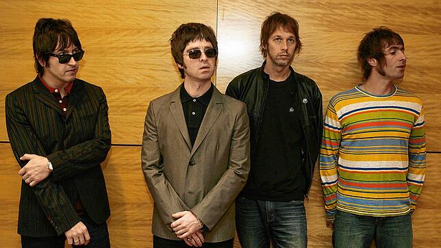 (Archivbild von 2006) So hätte man sie 2009 in Konstanz erwartet: Die Britpop-Musiker Gem Archer, Noel Gallagher, Andy Bell und Liam ...