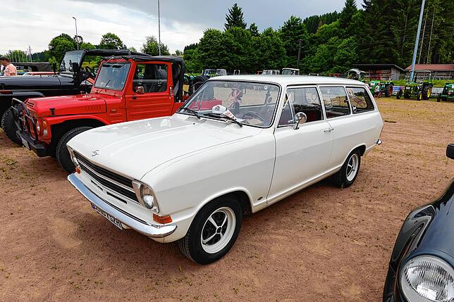 Bild 30: Hotzenwald: Oldtimer-Treffen mit Live-Musik