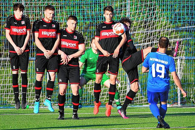 Bild 9: TuS Efringen-Kirchen gleicht in letzter Minute zum 3:3 gegen FC RW Weilheim aus &ndash; wir haben Bilder!