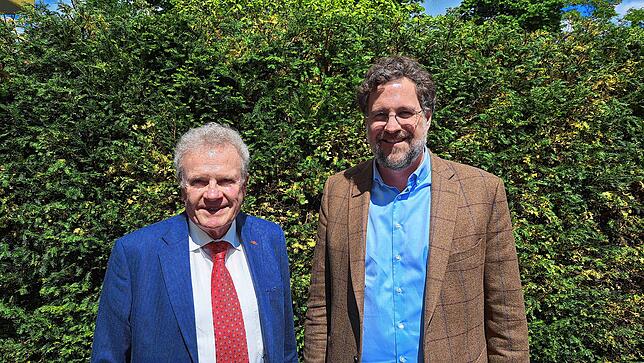Wilfried Pfeiffer (links) war elf Jahre Vorsitzender des AWO-Bezirksverbands Baden, Ilja Wöllert ist dort Geschäftsführer.