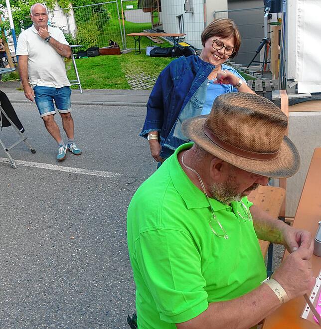 Bild 17: Musikkapelle, Bläserjugend und Gesangverein Hausen vor Wald feiern den Sommer mit hunderten Gästen