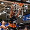 Jacob Mampuya punktet, kann die Pleite der Panthers aber nicht verhindern. Bild: Eibner