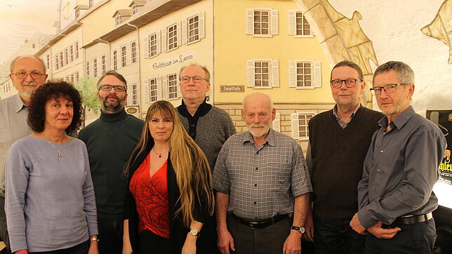 Sie kandidieren bei den Kommunalwahlen am 26. Mai für die SPD Waldshut (von links): Rudolf Schöps, Claudia Hecht, Benjamin Schock, ...