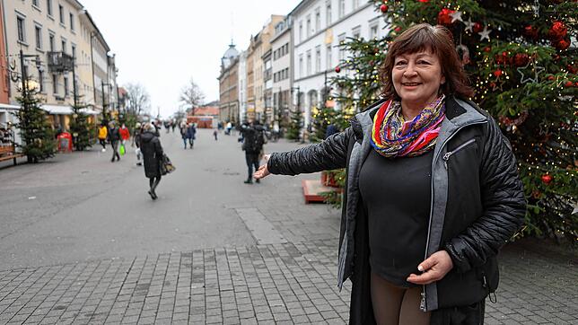 Petra Rietzler will die Plätze und Straßen von Konstanz nicht den sogenannten Spaziergängern überlassen. Für Montag, 10. Januar, 18 Uhr ...