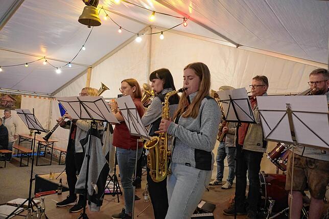 Bild 17: Birkendorfer Schopfschellenfest - Das sind die besten Bilder der Musiker