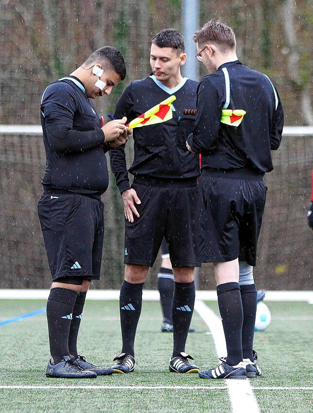 Bild 20: Letzte Aktion bringt FC Überlingen einen Punkt gegen FC Radolfzell. Wir haben die besten Bilder!