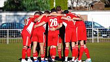 Der SV Hinterzarten feiert den Derby-Sieg beim SV Hölzlebruck.