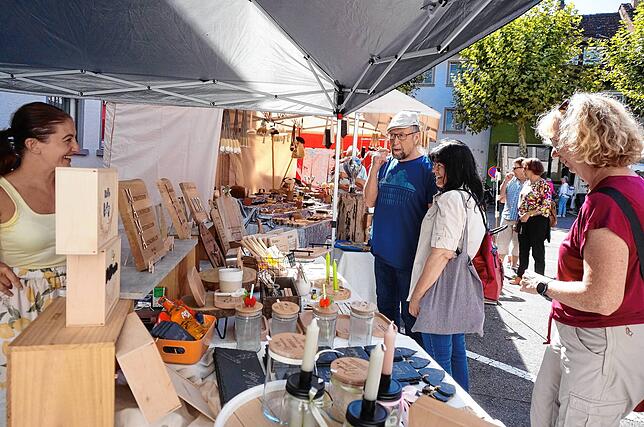 Bild 18: Buntes Markttreiben im Städtle – exklusive Bilder