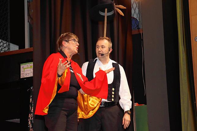 Bild 29: Die Mondfänger vom Untersee begeistern beim Narrenspiegel in Wangen.