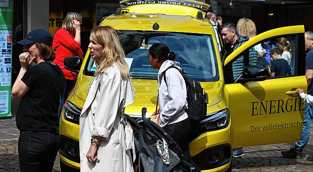 Welches Auto ist für uns am ehesten geeignet, so mögen sich viele Familien am Autotag in Waldshut mit dem umfangreichen Angebot an ...