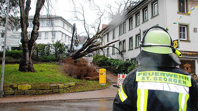 &bdquo;Knall zu Jahresbeginn&ldquo;: So nennt Christoph Kleiner, St. Georgens Feuerwehrkommandant, Sturm &bdquo;Sabine&ldquo;. Hier ein ...