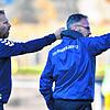 Da geht&lsquo;s lang: Die beiden Rheinfelder Trainer Werner Gottschling (links) und Peter Johann geben ab Samstag ihren Spielern auf dem ...