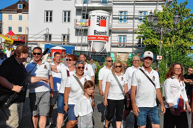 Bild 18: Markdorfer Stadtfest bei Sonnenschein und guter Stimmung