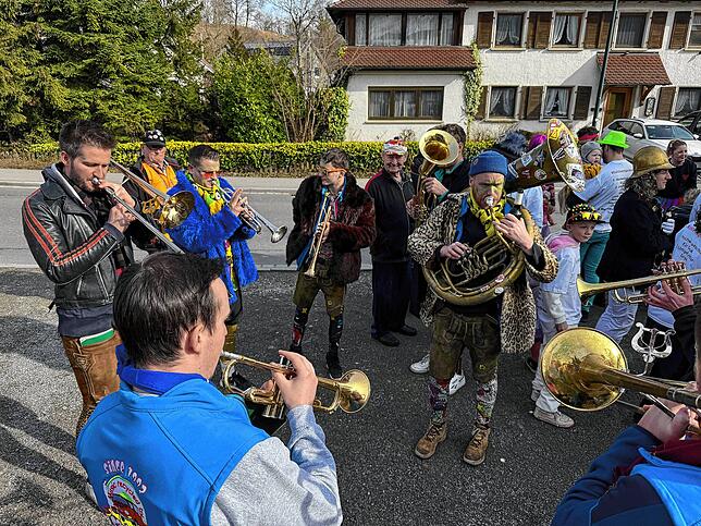 Bild 10: Die schönsten Bilder: Urnauer Fasnet mit politischer Botschaft