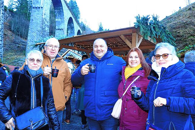 Bild 22: Weihnachtsmarkt in der Ravennaschlucht der Renner