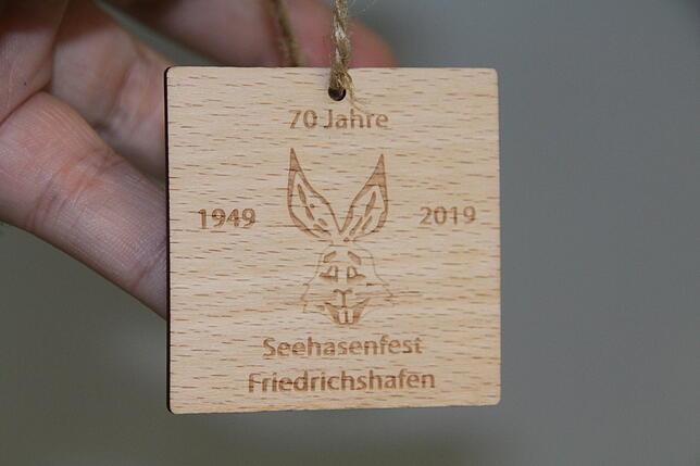 Das Festabzeichen ist für jeden erwachsenen Festgänger Pflicht.