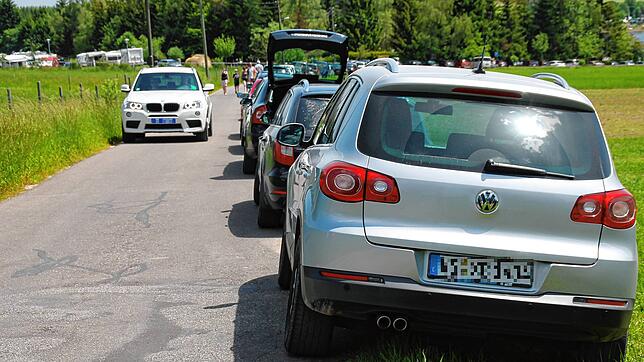 Im Sommer strömen so viele Besucher an den Kirnbergsee, dass es dort schon mal chaotisch werden kann. Das soll sich jetzt ändern.
