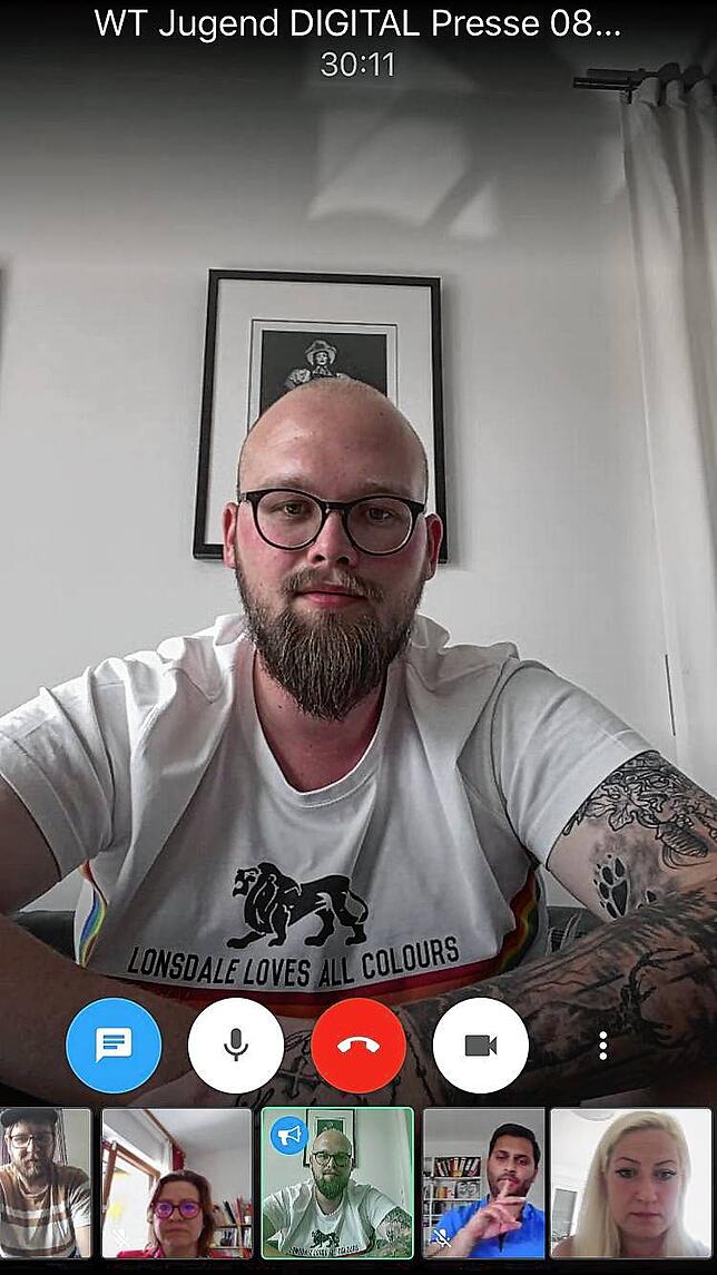 Über eine Video-Konferenz haben die Mitarbeiter des Kinder- und Jugendreferats der Stadt Waldshut-Tiengen SÜDKURIER-Redakteurin Susann ...