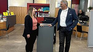 Gutes Miteinander: Jasmin Muffler und Michael Moser leiten den Ü-Punkt. Das Bürgerbüro besteht in diesem Jahr 25 Jahre.