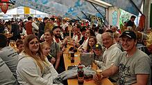 Bild : Die schönsten Bilder vom Pfingstmusikfest Jubiläumszug in Leimbach