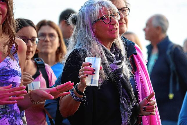 Bild 21: ABBA und Applaus: Sound Beach Festival sorgt für ausgelassene Stimmung im Überlinger Uferpark