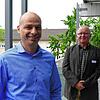 Der Digitalisierungsbeauftragter Frank Uhlich (links) und Rheinfeldens Hauptamtsleiter Hanspeter Schuler geben Einblick darüber, wie ...