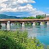 Die längste gedeckte Holzbrücke Europas verbindet Bad Säckingen auf deutscher Rheinseite und Stein in der Schweiz. Im Jahr 2023 wird das ...