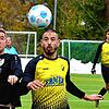 Vorteil SV Eschbach: Torjäger Andreas Studinger (links gegen Bilal Achouri) war wieder einmal nicht zu bremsen. Er traf doppelt beim ...