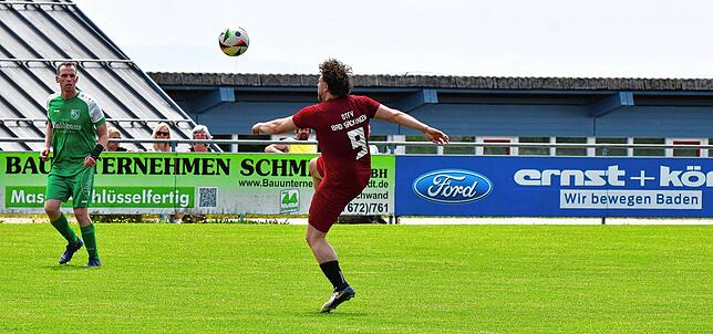 Bild 15: SV Waldhaus II gewinnt Kellerduell gegen DTFV Bad Säckingen mit 2:1 – und wir haben Fotos!