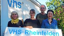 Es geht wieder los: Anna Galea Gehrig, VHS-Leiterin Veronika Plank, Thomas Schmidt und Alexandra Papoutsakis (von links) sind startklar ...