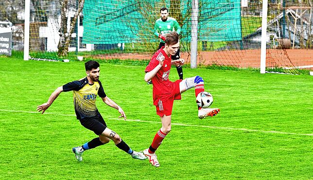 Bild 13: SV Nöggenschwiel besiegt den FC Dachsberg mit 8:1 – und wir haben Fotos!