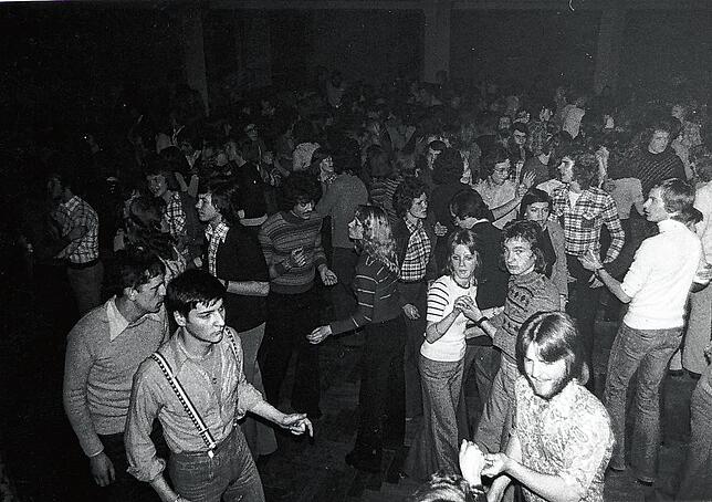 Das undatierte Bild zeigt Tanzende beim Jugendball in der alten Tonhalle: Viele Villinger, die damals dabei waren, vermissen ihre gute ...
