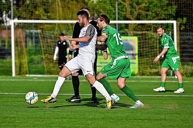 Bild 8: SV Herten besiegt den VfB Waldshut mit 6:2 – und wir haben Fotos!