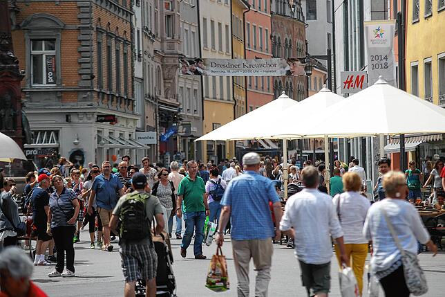 Belebte Innenstadt &ndash; Juni 2017.