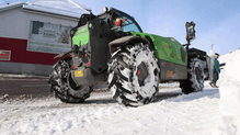 Mit diesem Ungetüm transportierte man den Schnee in Nenzingen ab.