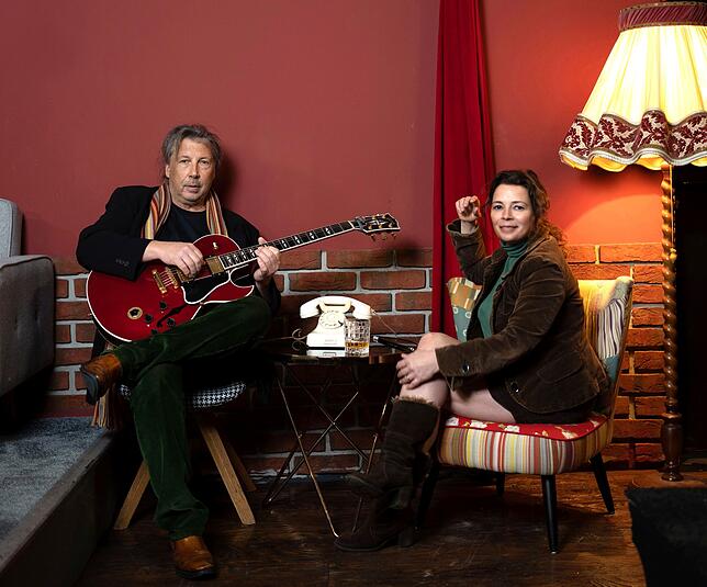 Jessica Born tritt mit Georg Crostewitz auf.