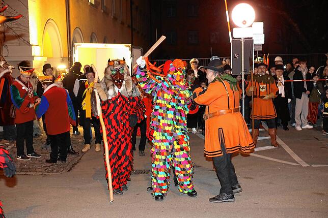 Bild 24: Der letzte Akt &ndash; Verbrennung der Fasnacht auf dem Stephansplatz 2024 (2)