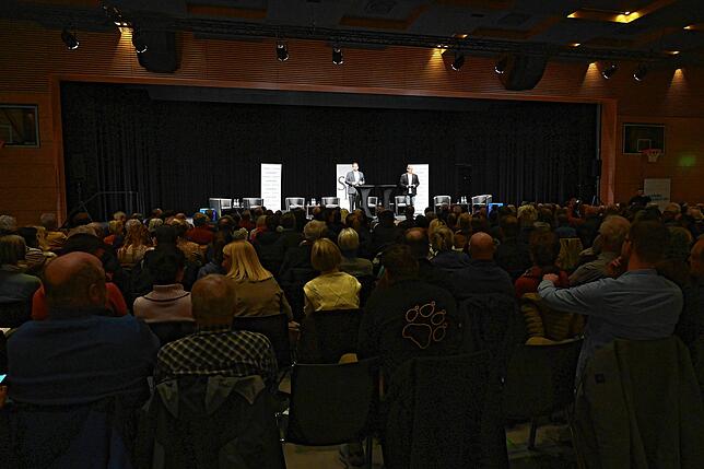 Bild 4: Podiumsdiskussion zur Bundestagswahl: Bilder aus der SÜDKURIER-Wahlarena in der Stadthalle Waldshut